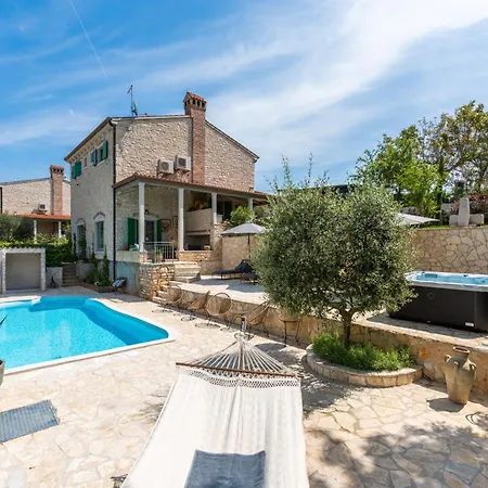 Momento Villa Baldaši