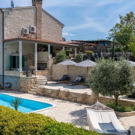 Momento Villa Baldaši